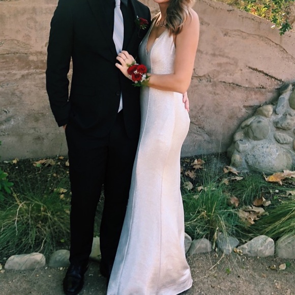 Aidan Mattox dress prom or event dress - Picture 3 of 6